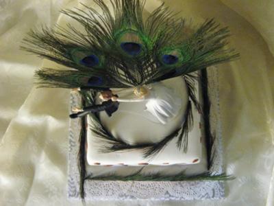 Peacock Wedding Cake Picture 4
